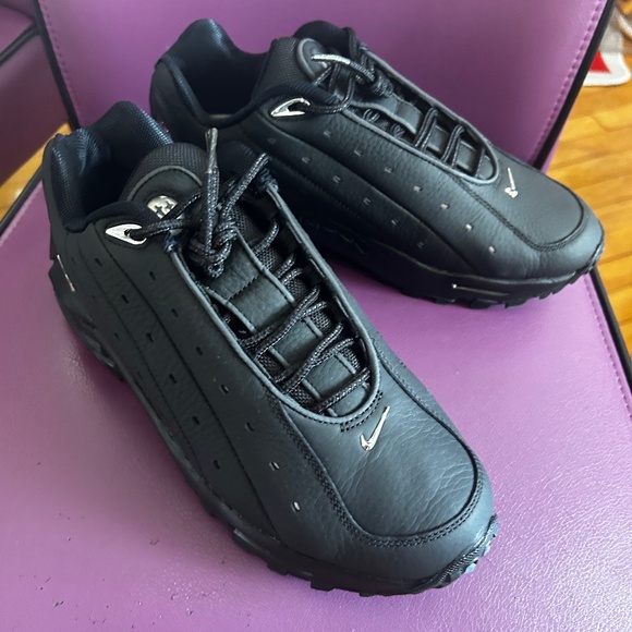 New - Nike Athletic Shoes main image 3